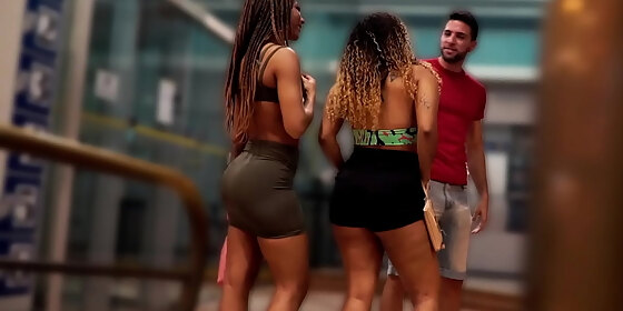 amazing threesome with two big ass brazilian gold diggers