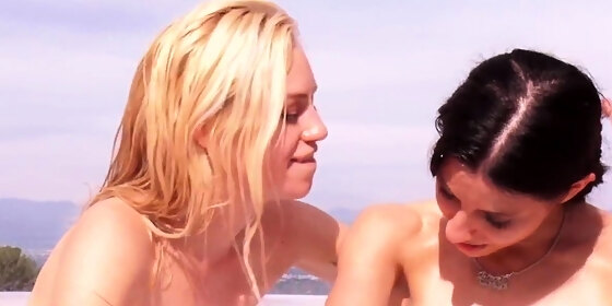 blonde and brunette lesbo licking and fingering