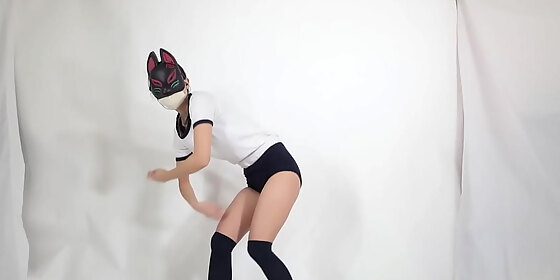 dance in sexy costumes