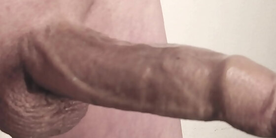 foreskin movement slomo closeup 584